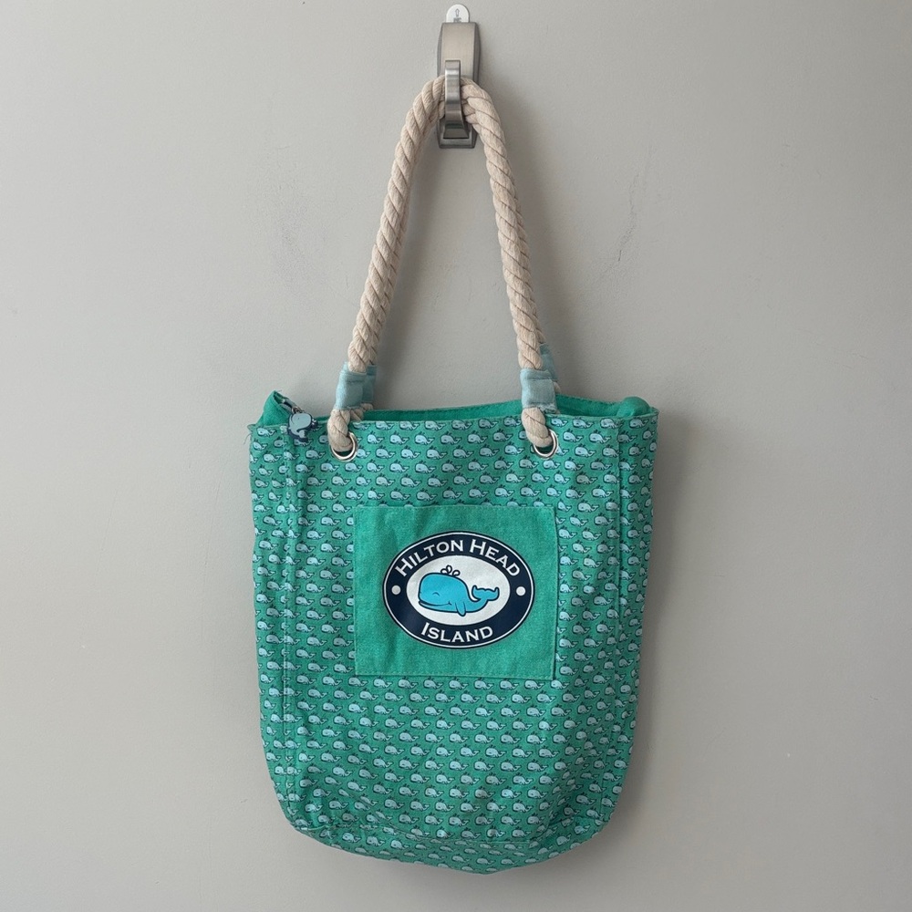 Hilton Head Island whale Green Beach Tote Bag